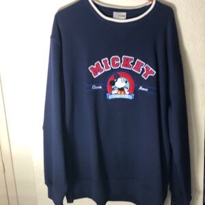 Brand new  Disneyland Resort Mickey classic mouse sweatshirt size L (XL)